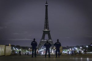 Es la serie fotográfica del día después de los atentados terroristas perpretado por el Estado Islámico que se produjeron en París (Francia) el 13 de noviembre.