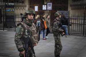 Es la serie fotográfica del día después de los atentados terroristas perpretado por el Estado Islámico que se produjeron en París (Francia) el 13 de noviembre.