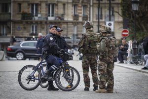 Es la serie fotográfica del día después de los atentados terroristas perpretado por el Estado Islámico que se produjeron en París (Francia) el 13 de noviembre.